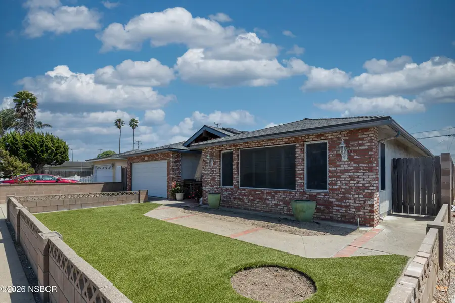 904 W College, Lompoc, CA 93436 - #3