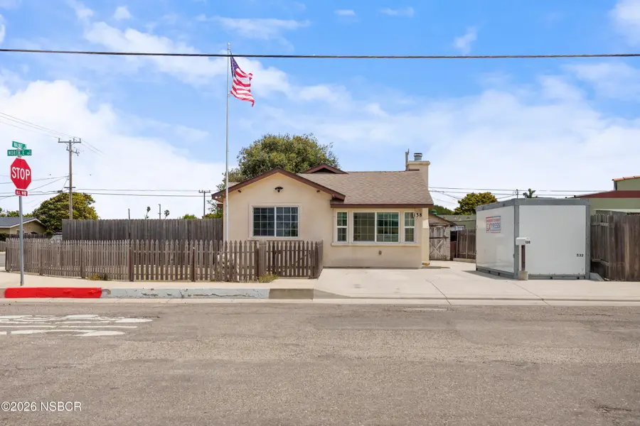138 N E Street, Lompoc, CA 93436 - #2