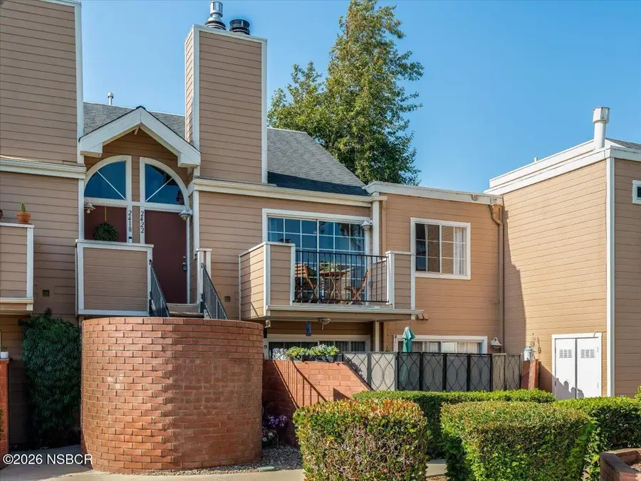 2422 Village Green, Santa Maria, CA 93455 - #2