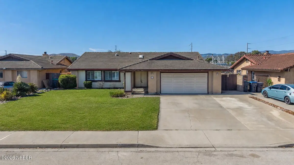 604 E Barton Avenue, Lompoc, CA 93436 - #1