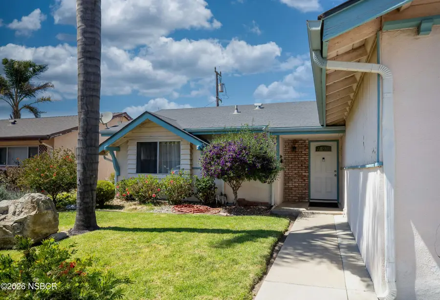 925 W Hickory Avenue, Lompoc, CA 93436 - #3