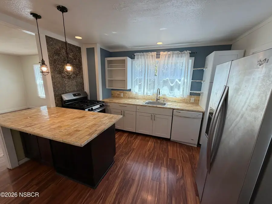 140 North Avenue, Santa Maria, CA 93455 - #2