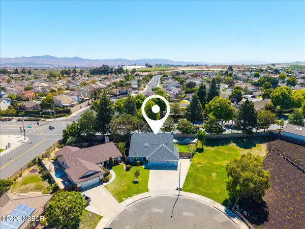 838 Rain Tree Court, Santa Maria, CA 93455