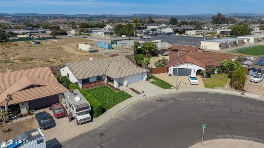 609 E Birch Avenue, Lompoc, CA 93436 - #3