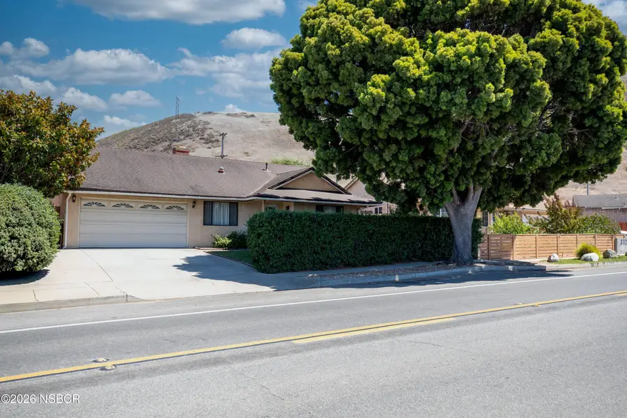 328 S 7th Street, Lompoc, CA 93436 - #2
