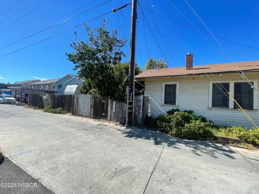 211 S Pine Street, Santa Maria, CA 93458 - #3