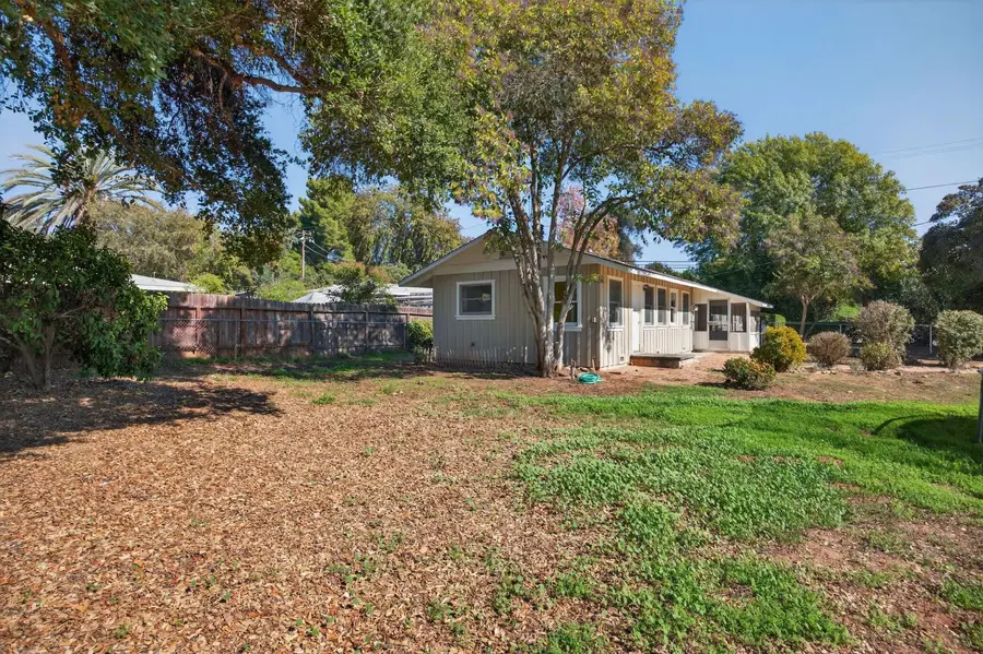 1211 Cruzero Street, Ojai, CA 93023 - Image #2