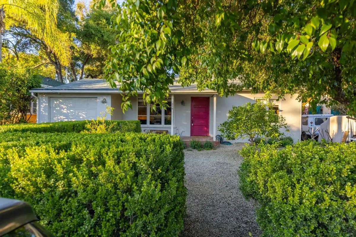 216 E Aliso Street, Ojai, CA 93023 - #1