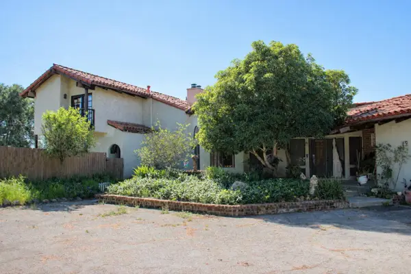 290 Encino Drive, Oak View, CA 93022