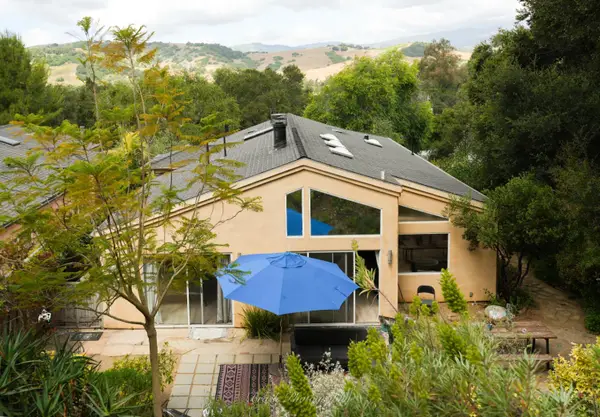 270 Valley Road, Oak View, CA 93022