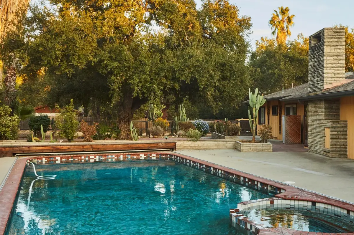 918 El Toro Rd., Ojai, CA 93023 - #1