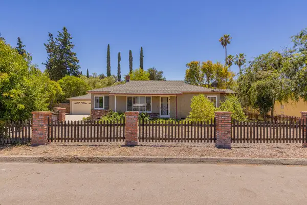 25 Del Valle Street, Oak View, CA 93022