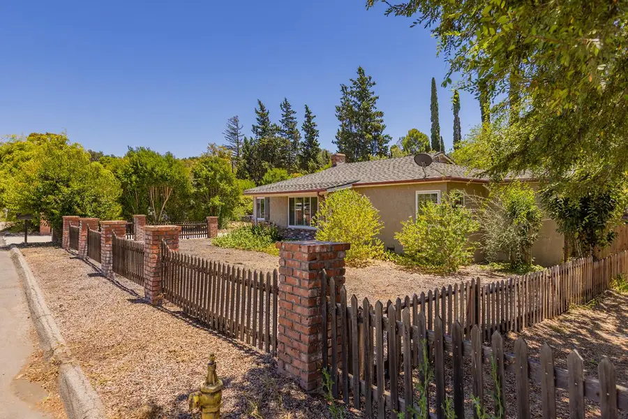 25 Del Valle Street, Oak View, CA 93022 - #2