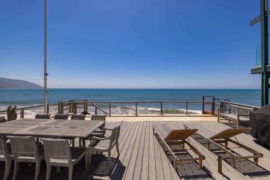 3828 Pacific Coast Highway, San Buenaventura Ventura, CA 93001 - #3