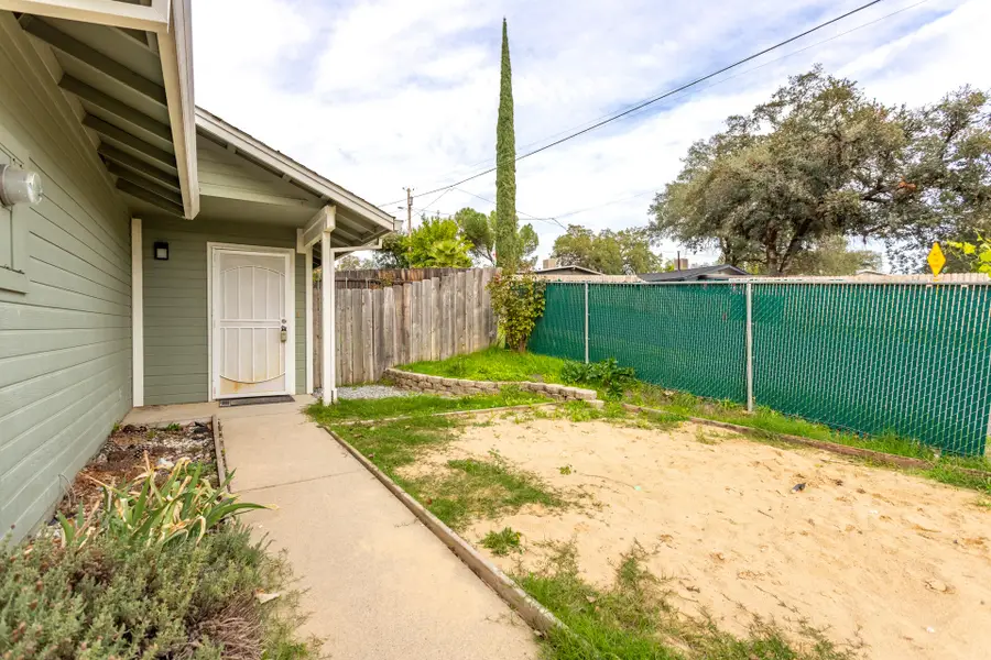 5295 Pine Grove Avenue, Shasta Lake, CA 96019 - Image #2