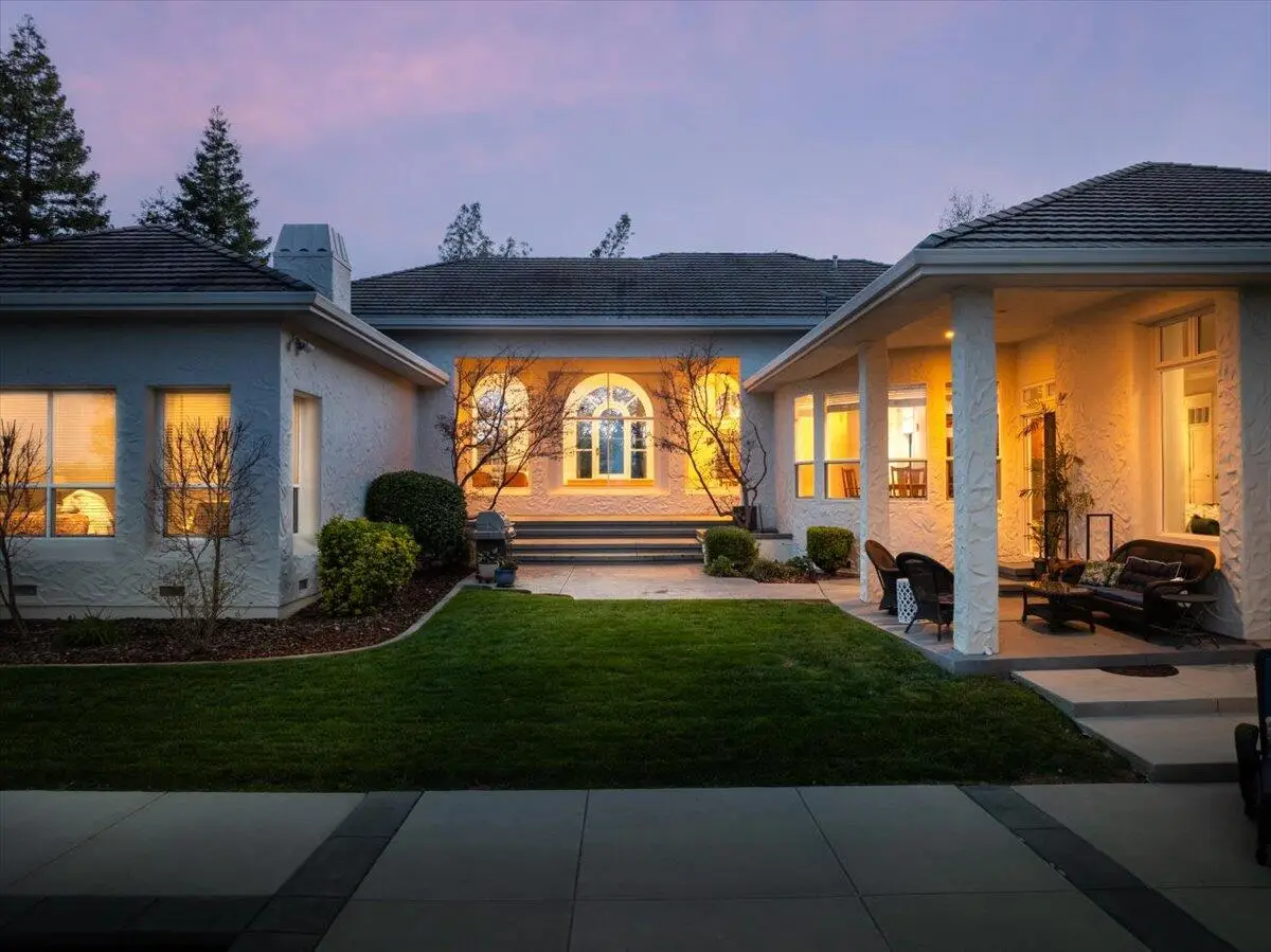 15888 El Camino Robles Road, Redding, CA 96001 - Image #1