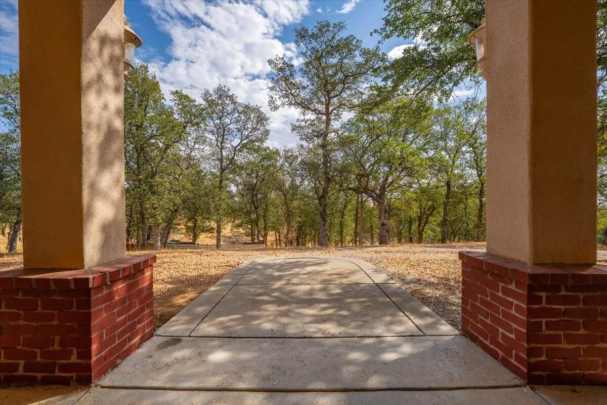 19600 Sunshine Drive, Red Bluff, CA 96080 - Image #1