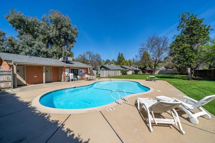 1836 Del Mar Avenue, Redding, CA 96003 - Image #2