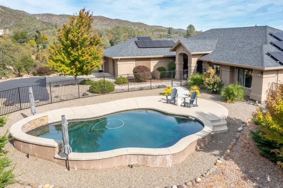 15155 Mountain Shadows Drive, Redding, CA 96001 - Image #3