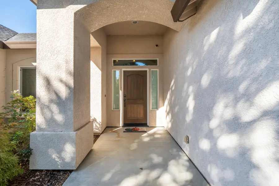 3200 Miramar Way, Redding, CA 96001 - Image #3