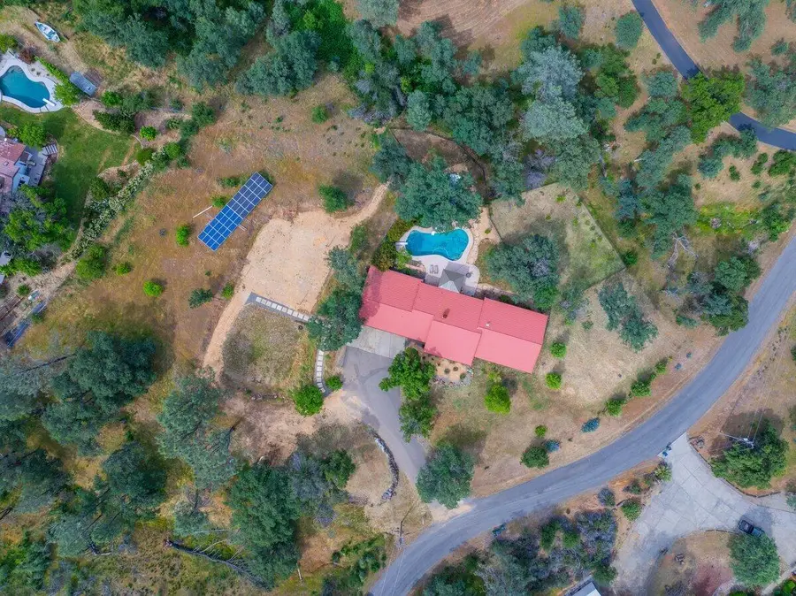 15086 Vista Knolls Drive, Redding, CA 96001 - Image #2