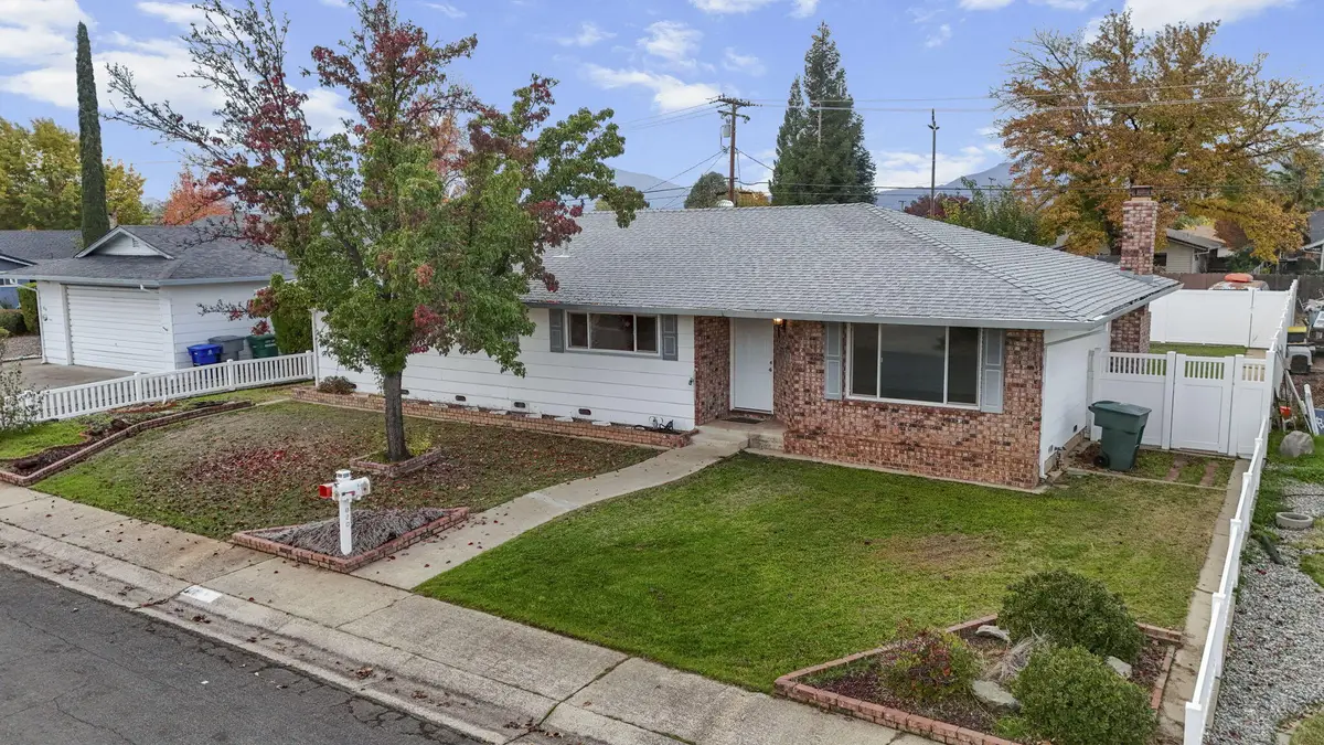 820 Middle Street, Redding, CA 96003 - Image #1