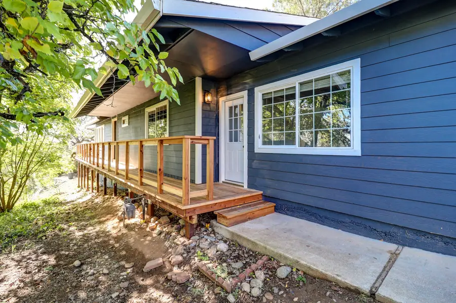 4750 Enchanted Way, Redding, CA 96001 - Image #3