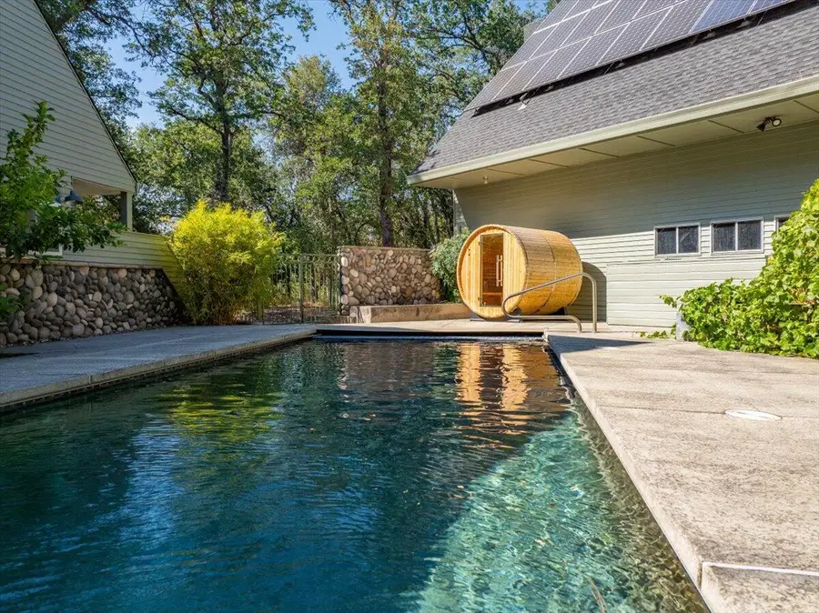 15745 Montgomery Ranch Road, Redding, CA 96001 - Image #2