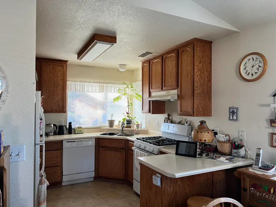 624 Volcano View Trail, Redding, CA 96003 - Image #2