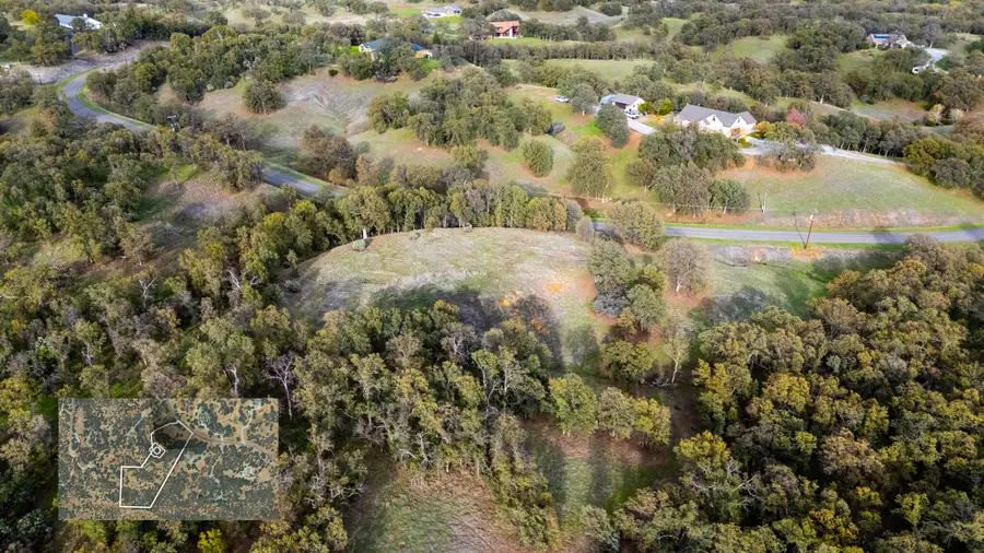 16615 Robin Hood Lane, Cottonwood, CA 96022 - Image #2