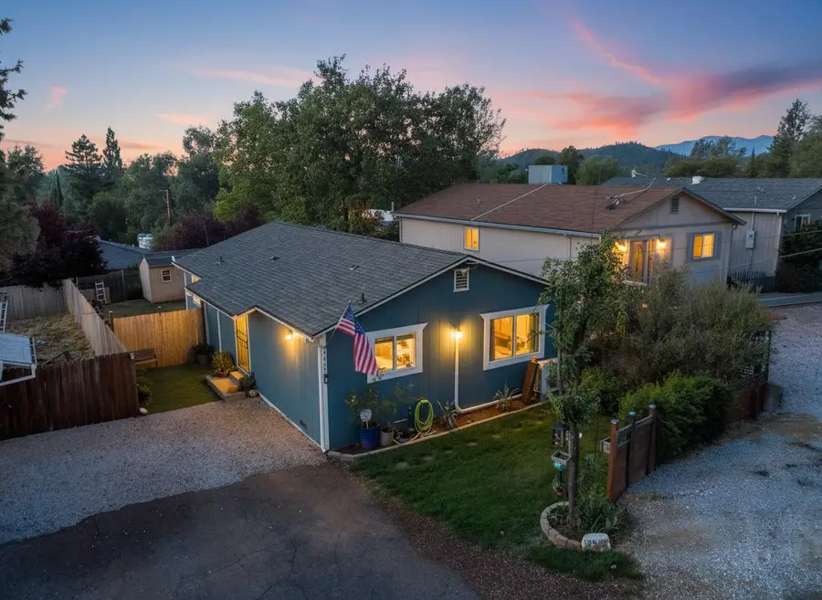 3922 Laredo Street, Shasta Lake, CA 96019 - Image #2