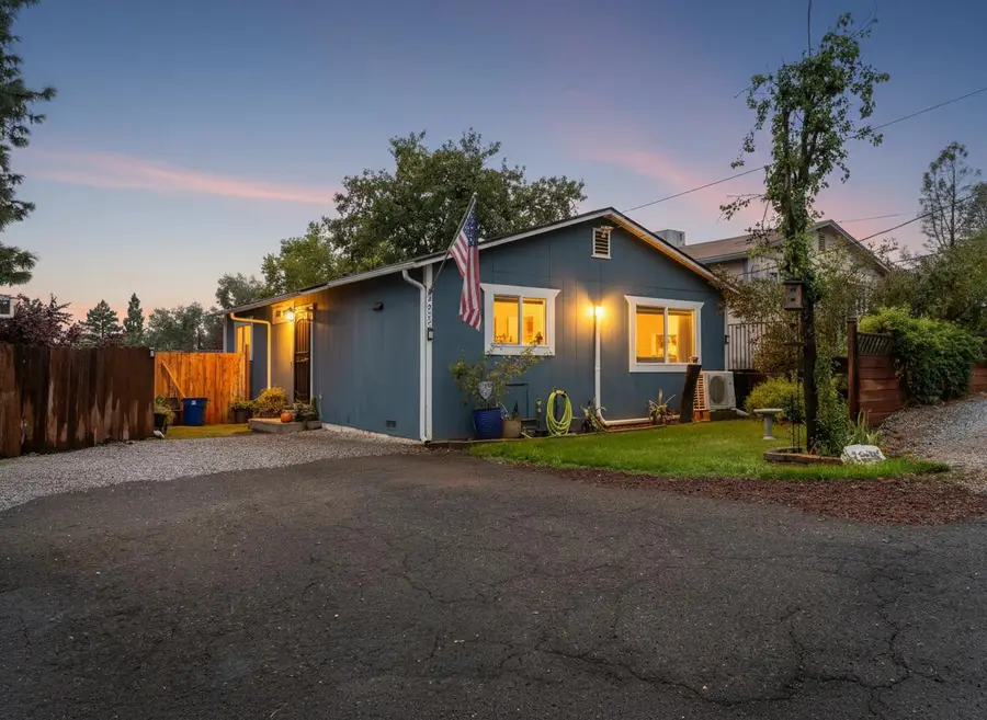 3922 Laredo Street, Shasta Lake, CA 96019 - Image #3