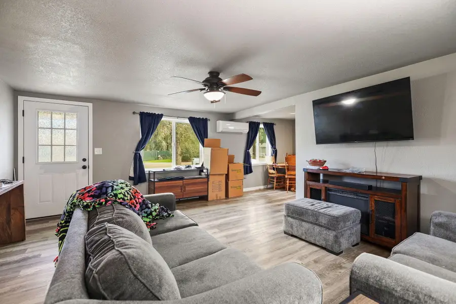 7696 Happy Valley Road, Anderson, CA 96007 - Image #2