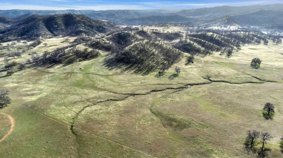 Fiddlers Road, Igo, CA 96047 - Image #2