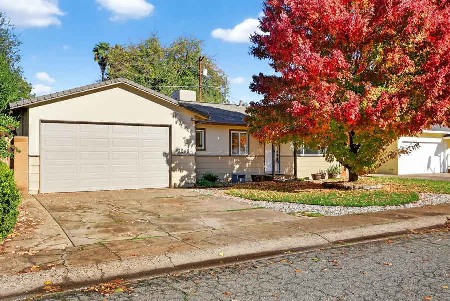 2068 Solar Way, Redding, CA 96002 - Image #2