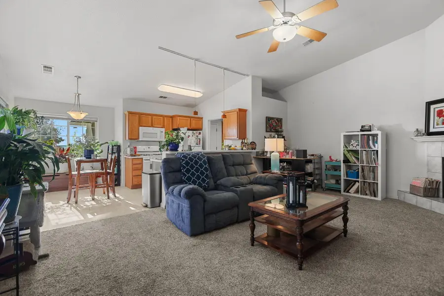 720 Stonebriar Trail, Redding, CA 96003 - Image #3