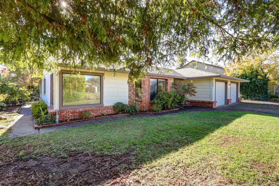 5589 Trish Court, Redding, CA 96003 - Image #3