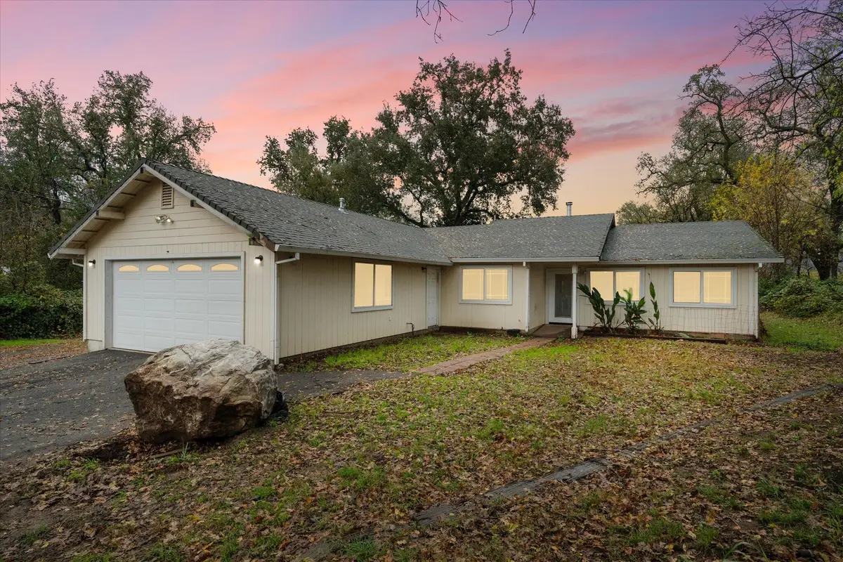 4038 Glen Hollow Lane, Anderson, CA 96007 - Image #1