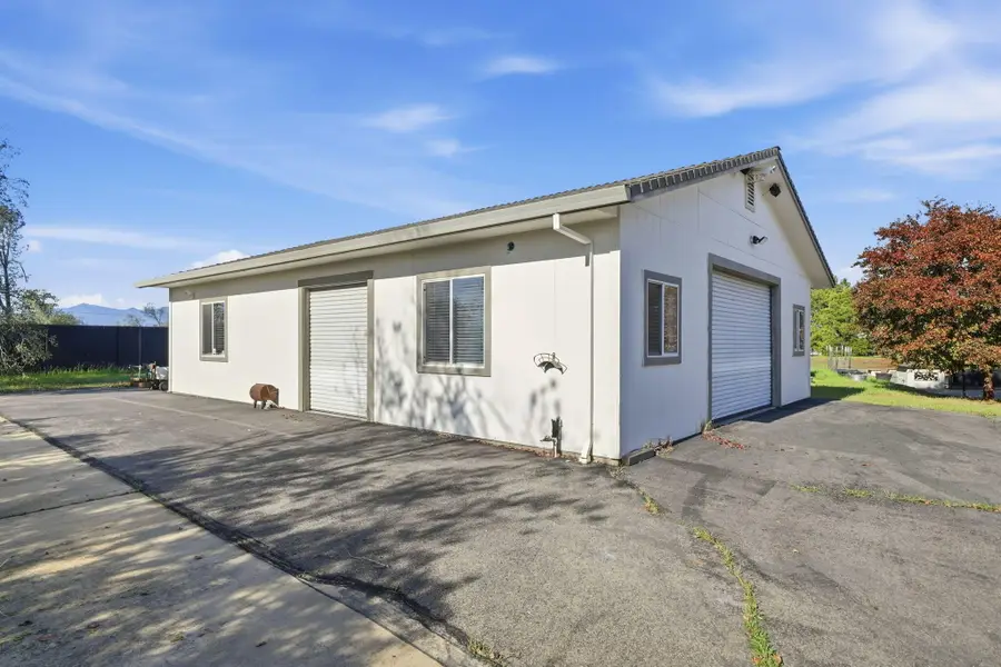 6760 Amber Ridge Drive, Anderson, CA 96007 - Image #3