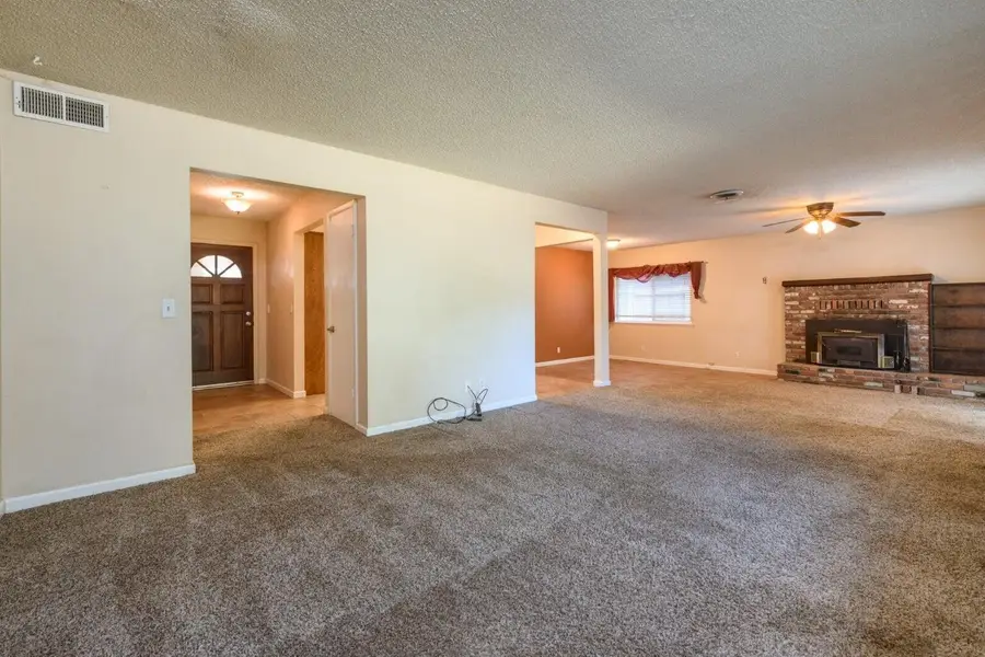 6781 Reflection Street, Redding, CA 96001 - Image #2