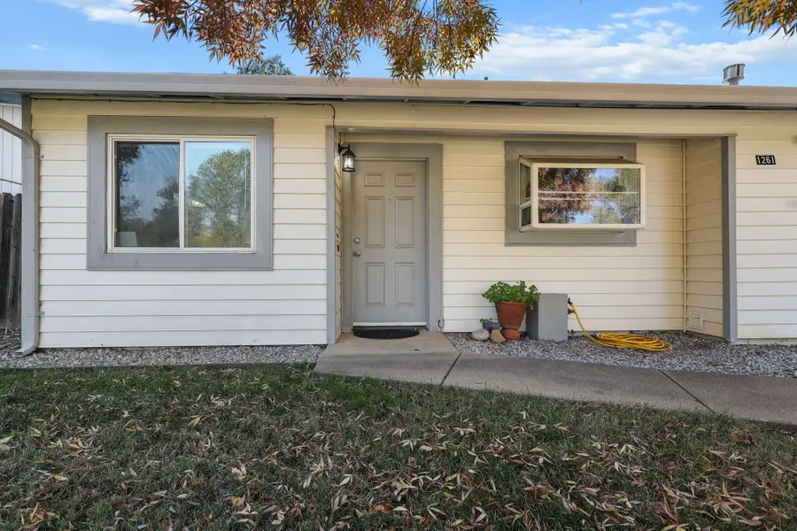 1261 Woodside Meadows Drive, Redding, CA 96002 - Image #2