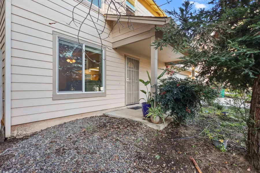 2052 Cappuccino Court, Shasta Lake, CA 96019 - Image #2