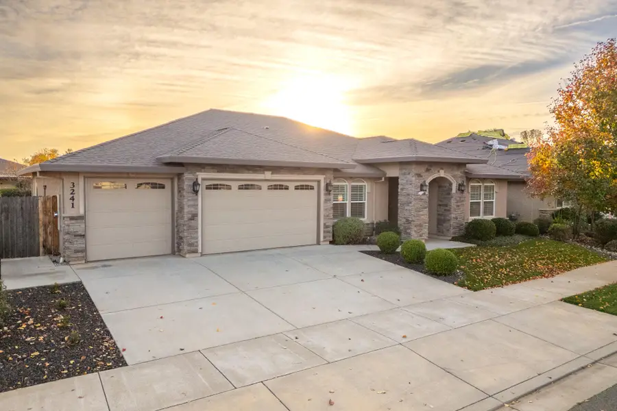 3241 Lemurian Road, Redding, CA 96002 - Image #2