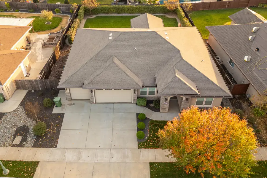 3241 Lemurian Road, Redding, CA 96002 - Image #3