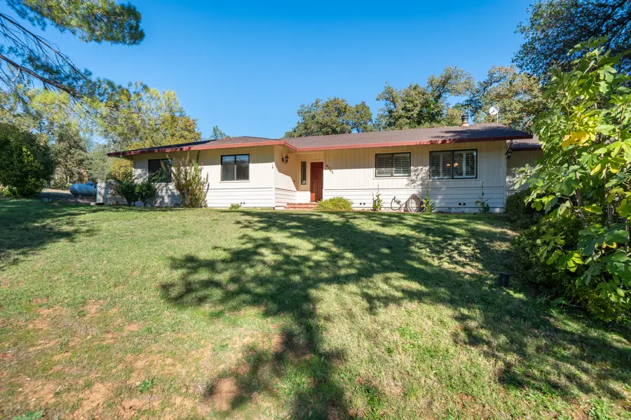 8751 Goldstone Lane, Redding, CA 96001 - Image #3