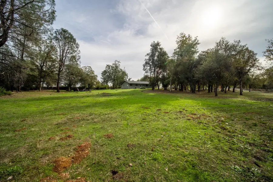 11865 Comstock Lane, Redding, CA 96003 - Image #3