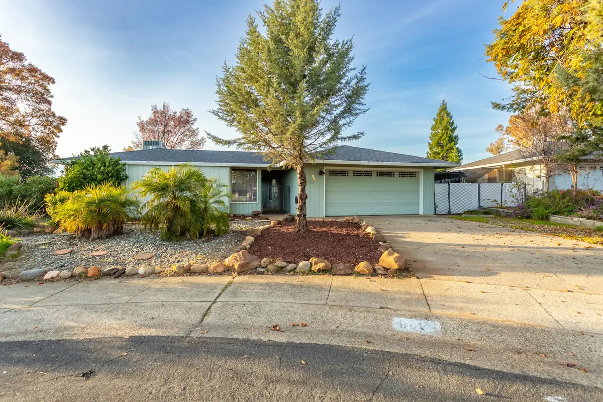 940 Golden Heights Court, Redding, CA 96003 - Image #1