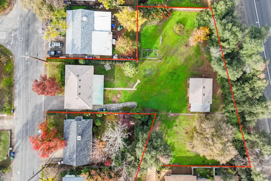 1209 C Street, Redding, CA 96002 - Image #2