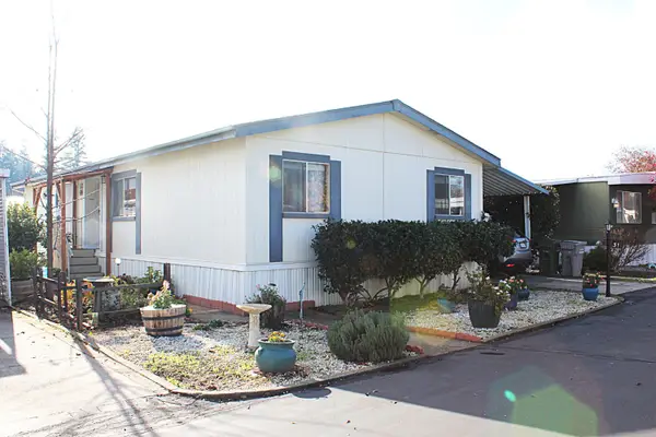 2093 Victor Avenue, Redding, CA 96002