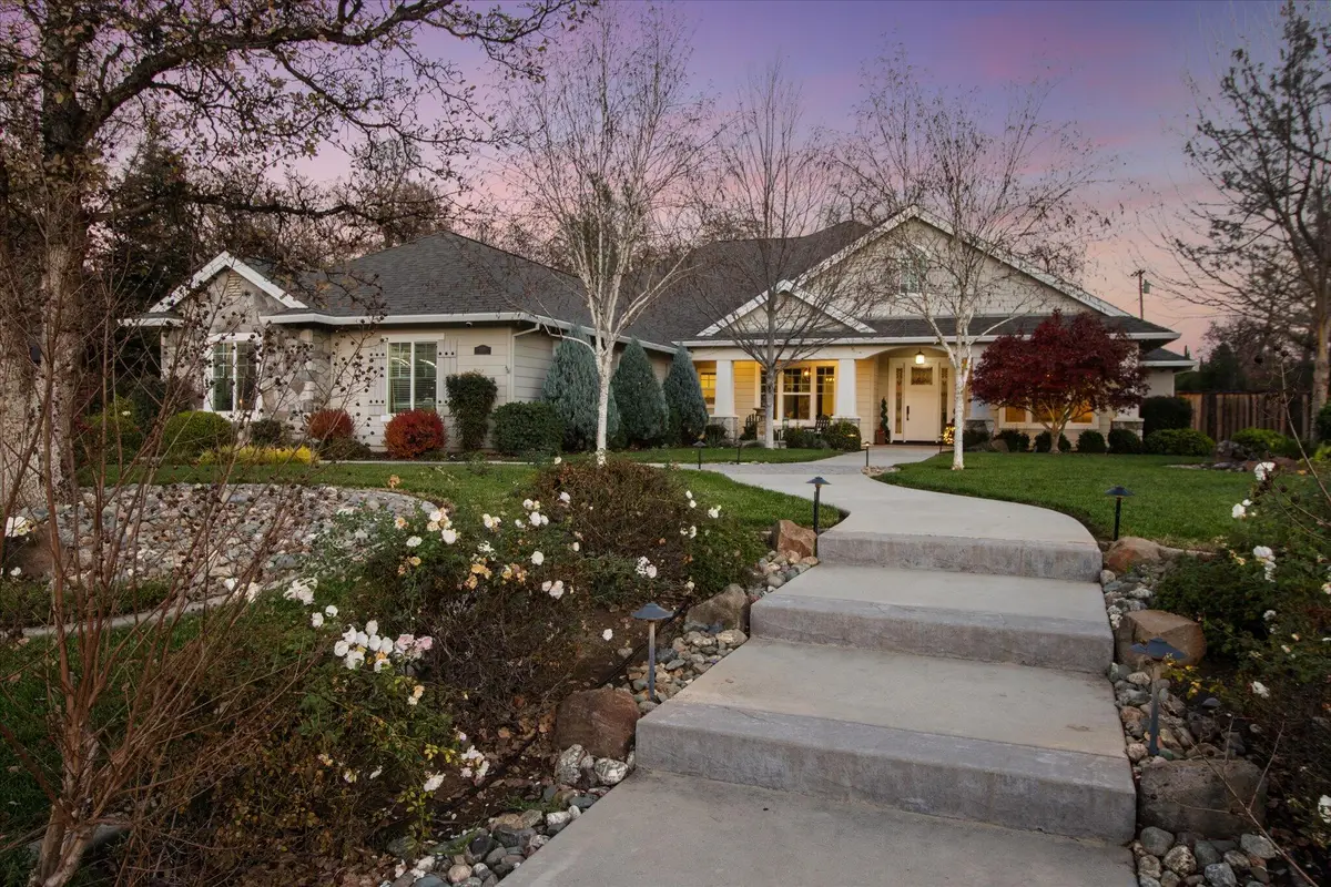 3385 Wimbledon Drive, Redding, CA 96002 - Image #1